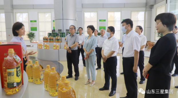 山東省糧食和物資儲(chǔ)備局黨組書記、局長王偉華來山東三星集團(tuán)調(diào)研