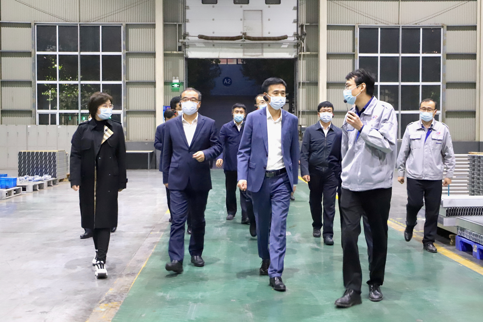 濱州市委副書記、市長李春田一行來山東三星集團調(diào)研
