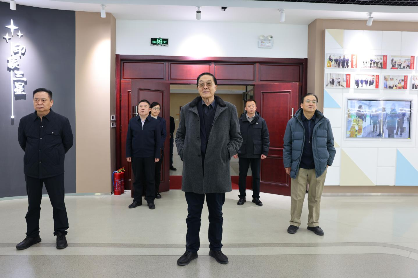原衛(wèi)生部副部長、中國保健協(xié)會榮譽理事長張鳳樓一行來山東三星集團調(diào)研指導